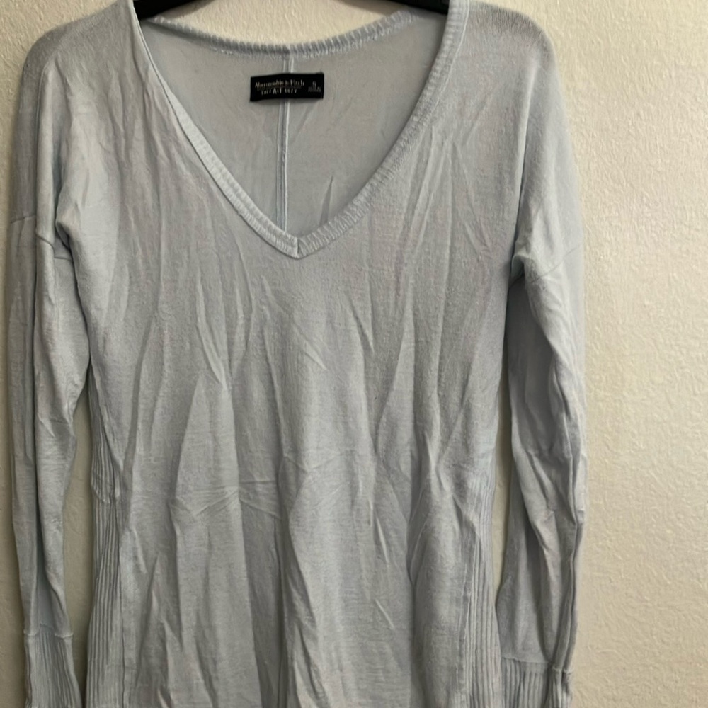 FINAL MARKDOWN Abercrombie and fitch ladies sweater small